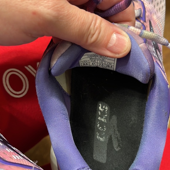 Brooks together ghost athletic shoe - Picture 9 of 10